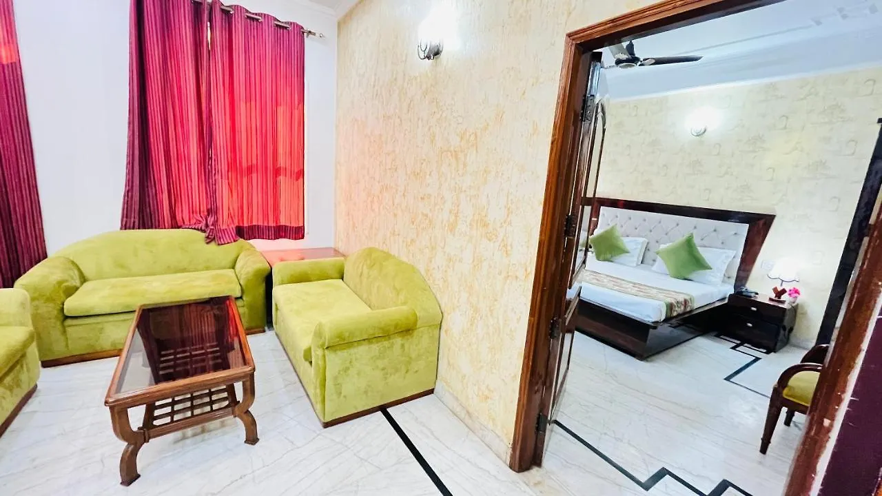 Hotel Starline Sector 28 Gurgáon 3*,  India