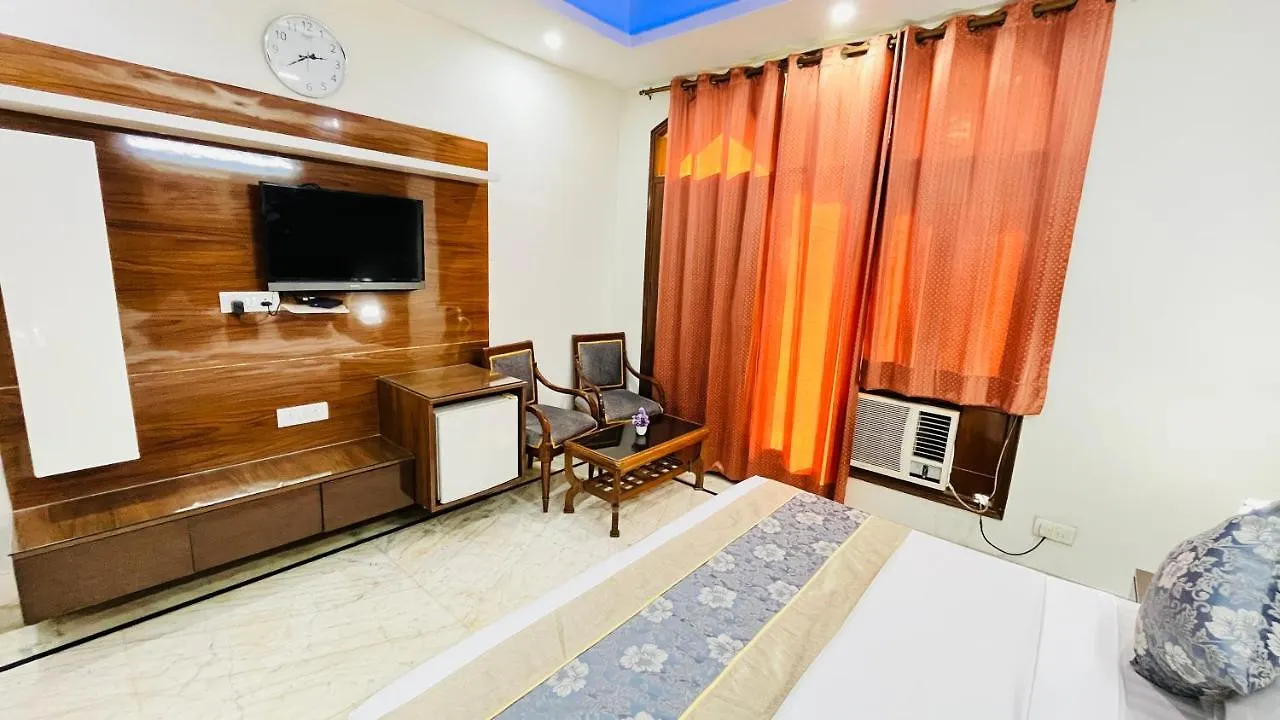 גורגאון Hotel Starline Sector 28