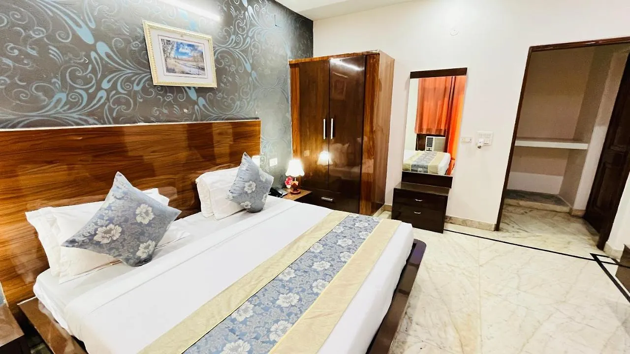 גורגאון Hotel Starline Sector 28